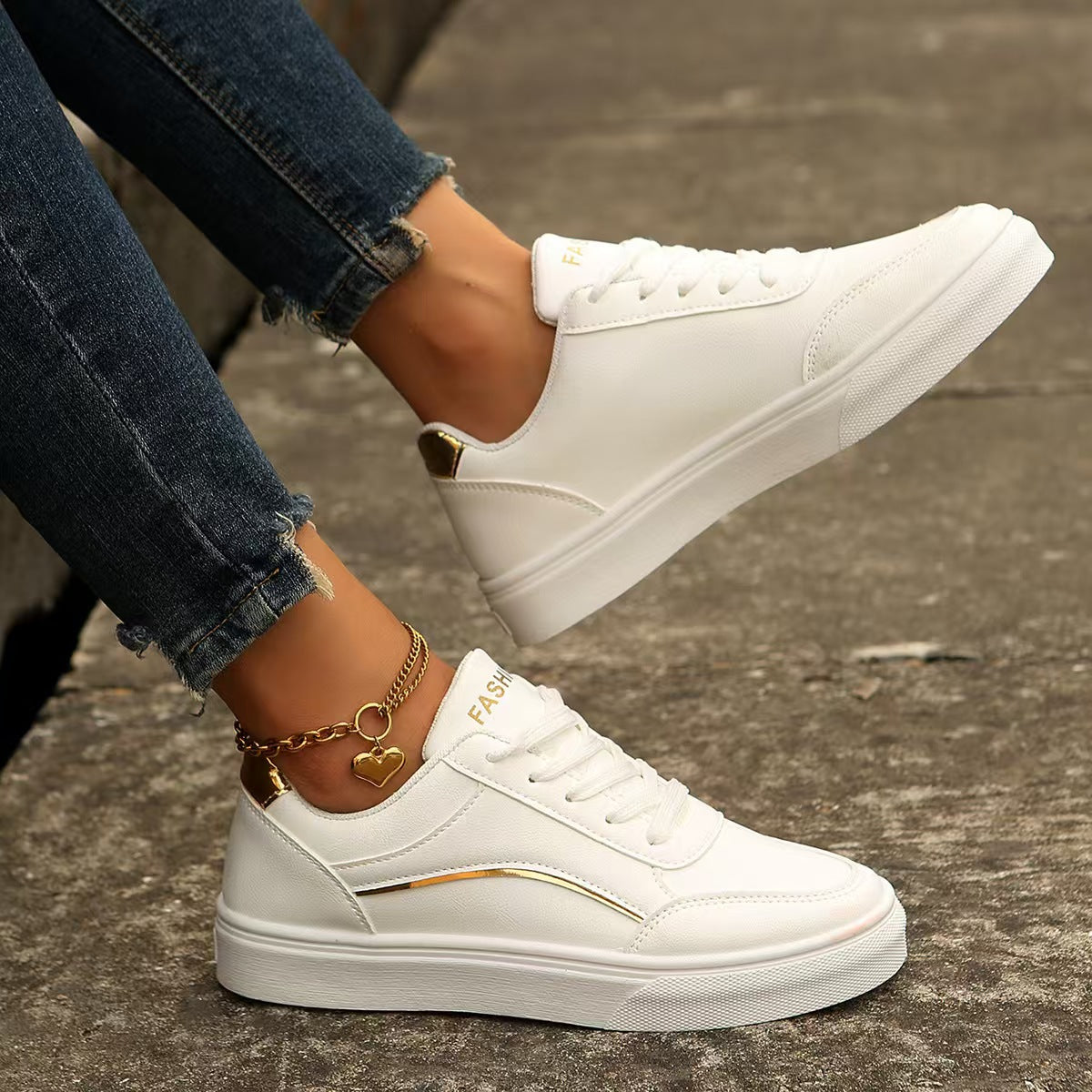 Vegan Leather Fashion Round Toe Flat Sneakers